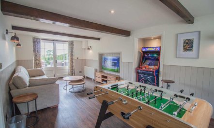 6 Bed in Pickering 8