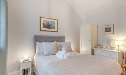 1 Bed in Lynton 3