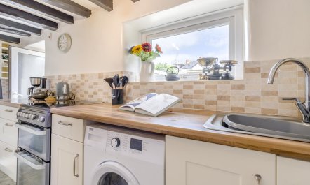 2 Bed in Llanon