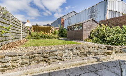 2 Bed in Llanon 1