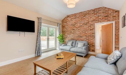 3 Bed in Thimbleby 7