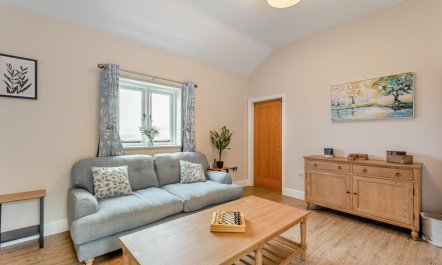 3 Bed in Thimbleby 9