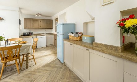 4 Bed in Bamburgh 5