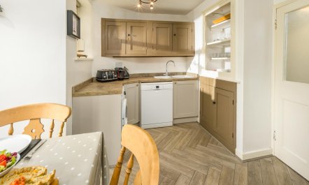4 Bed in Bamburgh 6