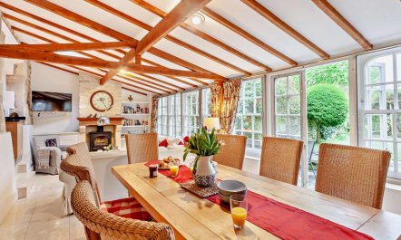 4 Bed in Widcombe 0