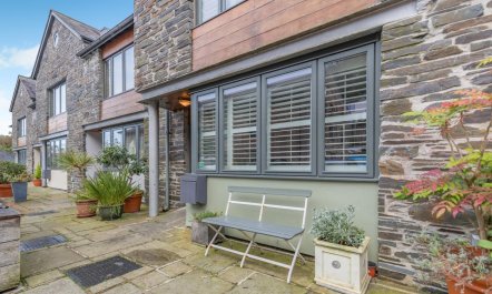 4 Bed in Dartmouth
