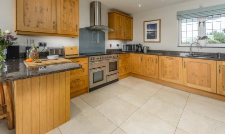 5 Bed in Foxton 7