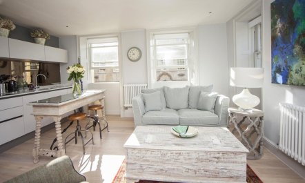 1 Bed in Bath 2