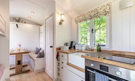 2 Bed in Barsham 1
