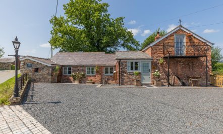 2 Bed in Carreghofa 2