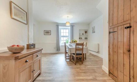 3 Bed in Holcombe 6