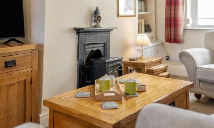 2 Bed in Whitby 9