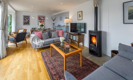 3 Bed in Thropton 1