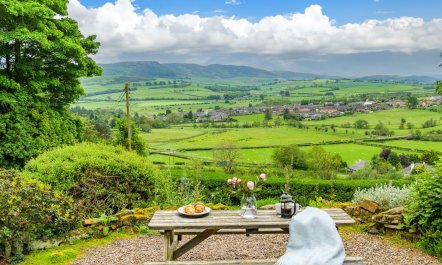3 Bed in Thropton 3