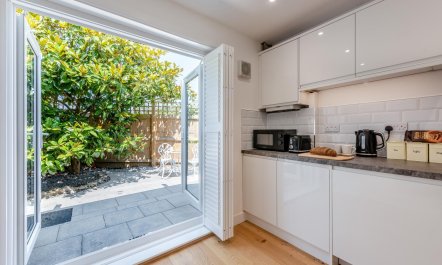 1 Bed in Yapton 7