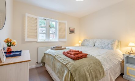 2 Bed in Weobley 2