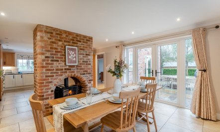 3 Bed in Thimbleby 1