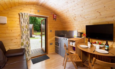 1 Bed in High Casterton 3