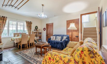 2 Bed in Knighton 6