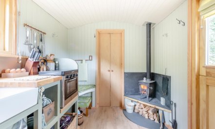 1 Bed in Washbourne 3
