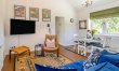 1 Bed in Burleigh 4