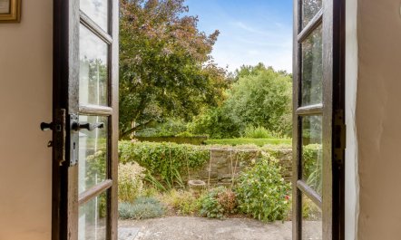 2 Bed in Llandefalle 2