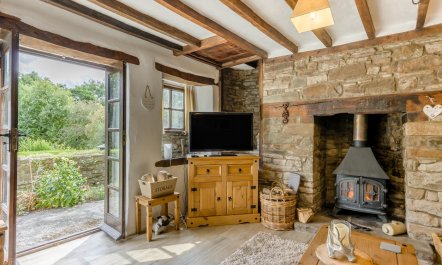 2 Bed in Llandefalle 3