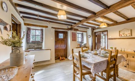 2 Bed in Llandefalle 7