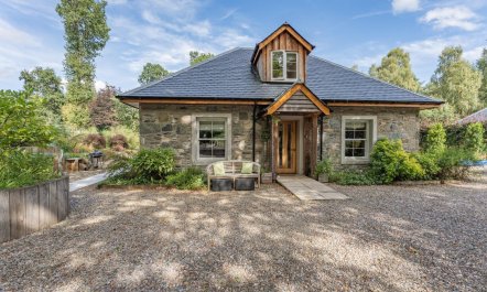 3 Bed in Birnam
