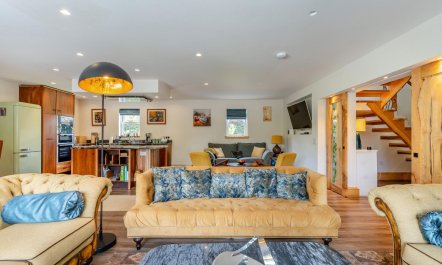 3 Bed in Birnam 3