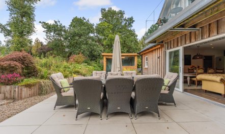 3 Bed in Birnam 0