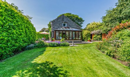 5 Bed in Bakewell 1