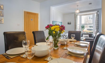 4 Bed in Barmouth 3
