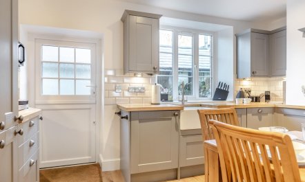 2 Bed in Sticklepath 9
