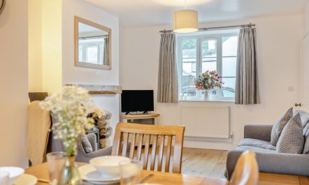 2 Bed in Sticklepath 8