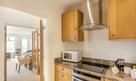 3 Bed in Dartmouth 7