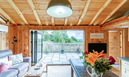 1 Bed in Whitbourne 3