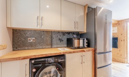 1 Bed in Whitbourne 9