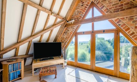 4 Bed in Oulton 9
