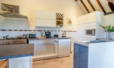3 Bed in Cantref 6