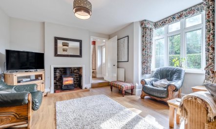 3 Bed in Ashbourne 1