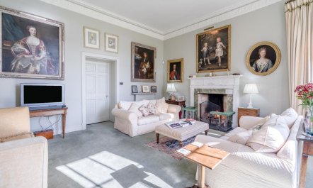 5 Bed in Errol 9