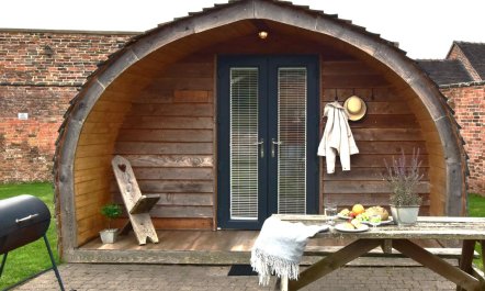 1 Bed in Rocester