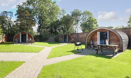 1 Bed in Rocester 6