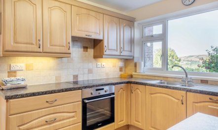 4 Bed in Bierley, Nr Whitwell 9