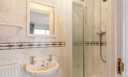 3 Bed in Mount Batten 4