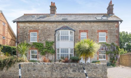 5 Bed in Seaview