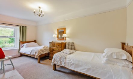 4 Bed in Hawes 9