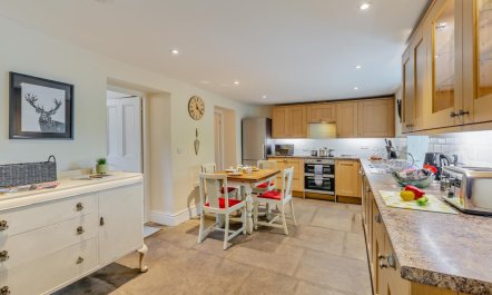 4 Bed in Hawes 2