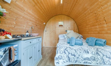 1 Bed in Treneglos 4